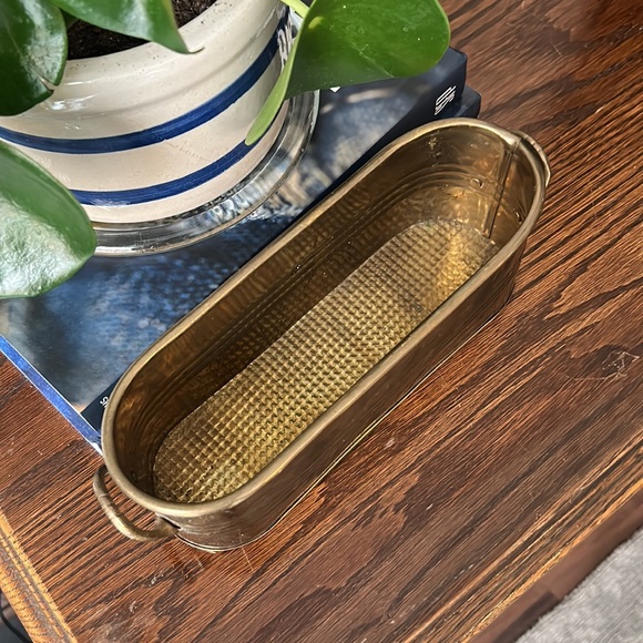 VINTAGE Brass Planter Oval Container Planter - Picture 2 of 11